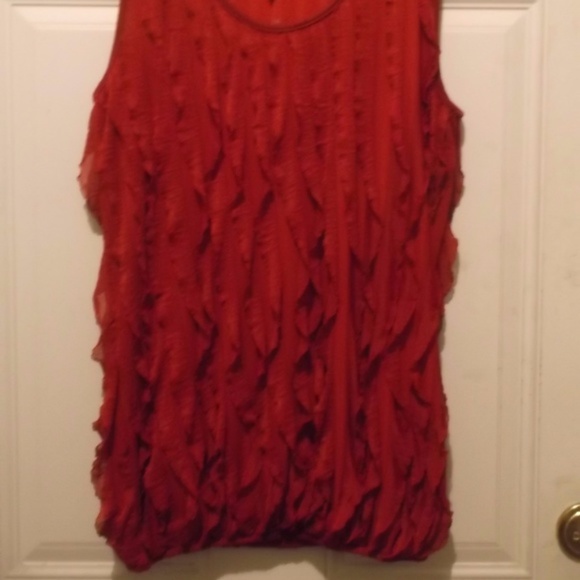 Red Ruffle Top * NWT - Picture 2 of 8